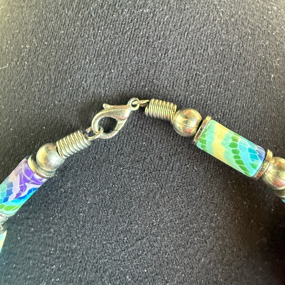 Colorful Beaded Necklace - Picture 6 of 7